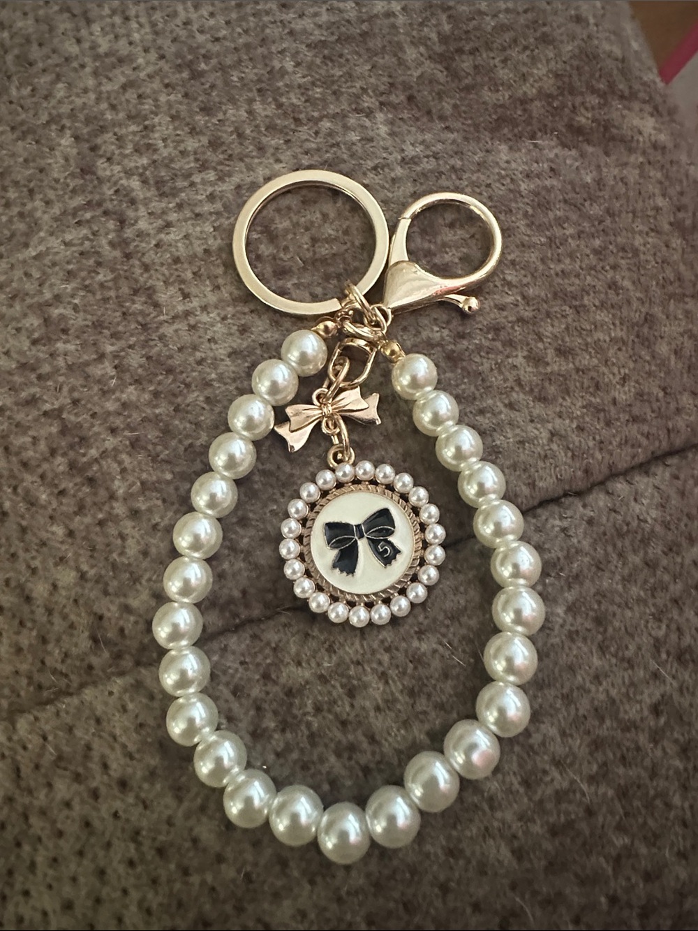 Pearl Beaded Keychain with Bow Charm